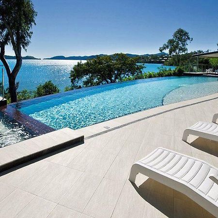Shorelines Hamilton Island Rom bilde